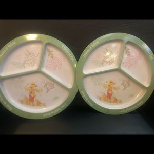 Vintage melamine divided children’s plates. Fall themed. Good condition